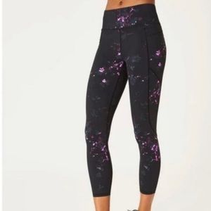 Sweaty Betty 7/8 Zero Gravity Legging Small